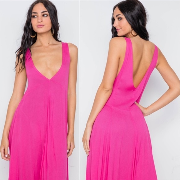 Vacation! Pink V-neck Swimsuit Cover Up - Picture 5 of 8